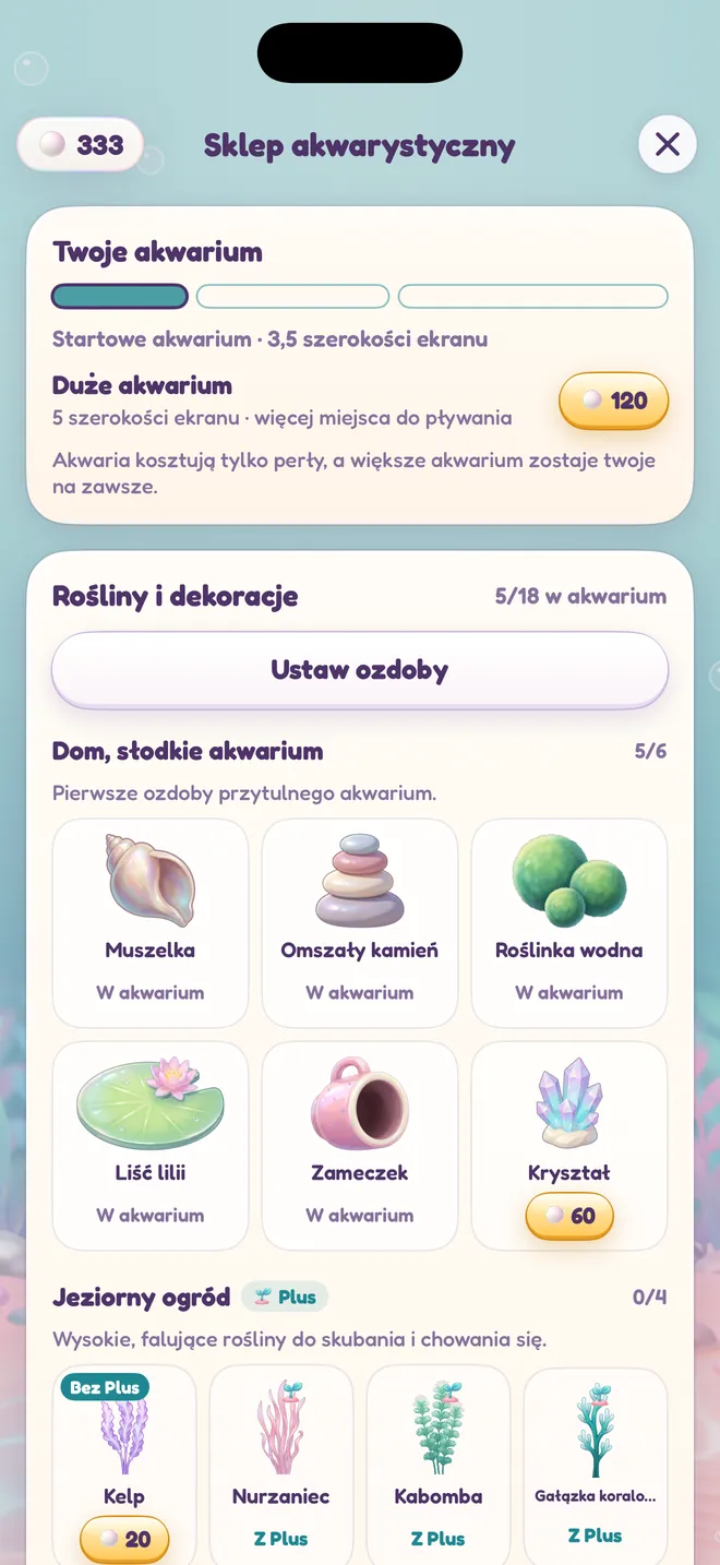 Sklep akwarystyczny z większym akwarium, roślinami i ozdobami za perły